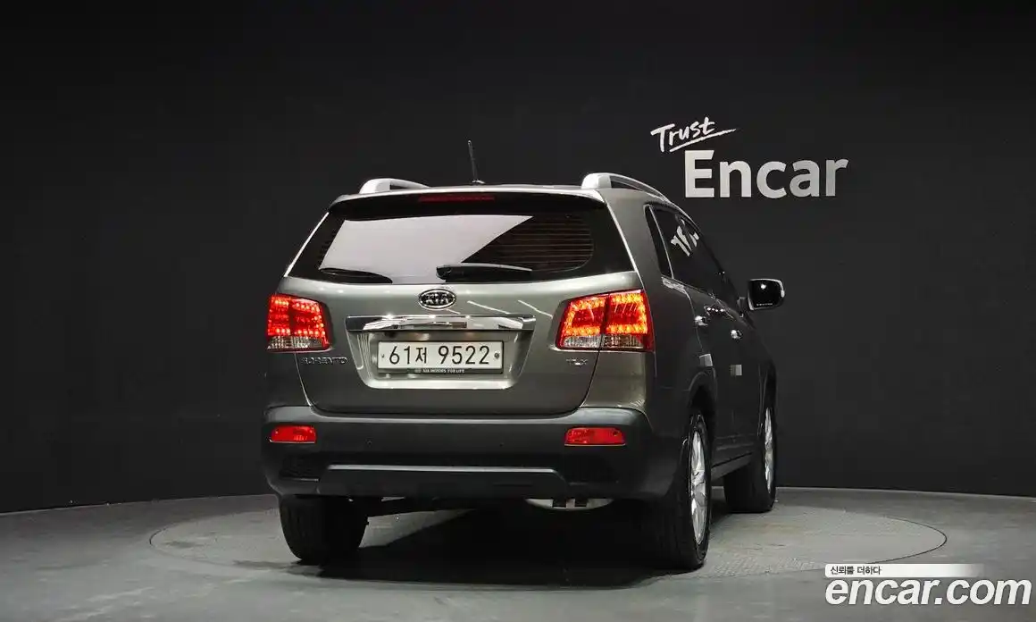 Kia Sorento 2011 2.0 Автомат в Москве № 614294, фото 4