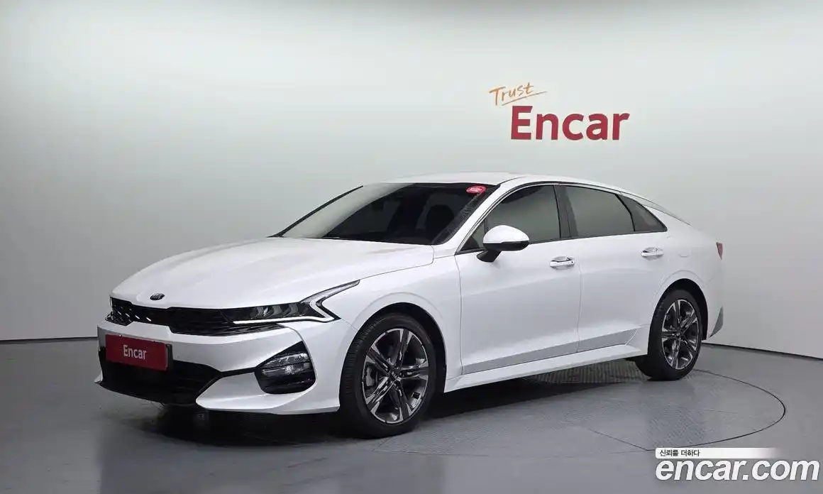 Kia K5 2020 1.6 Автомат в Москве № 614345, фото 1