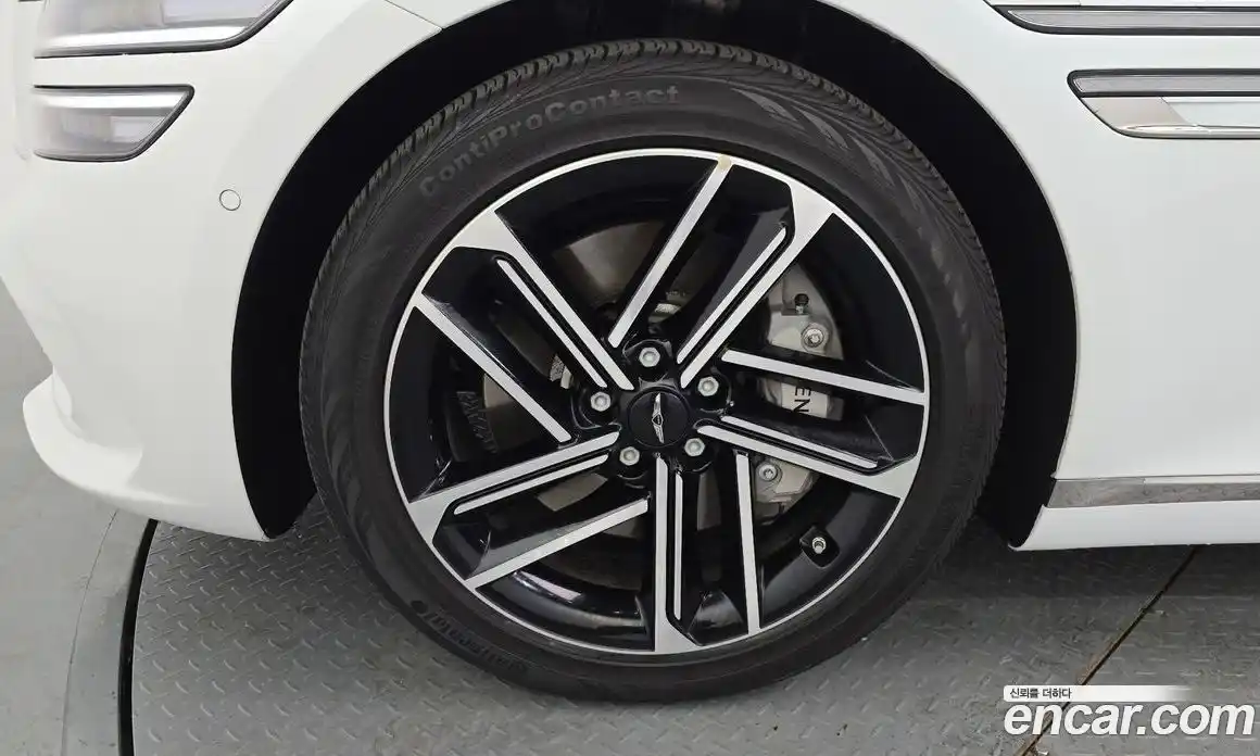 Genesis G80 2025 2.5 Автомат в Москве № 614624, фото 5