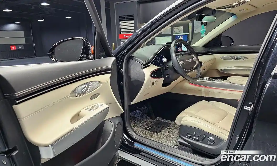 Genesis GV70 2023 2.5 Автомат в Москве № 614933, фото 11