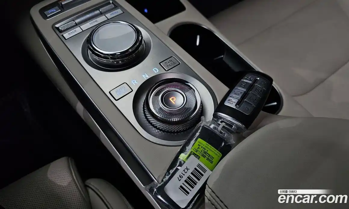 Genesis GV70 2023 2.5 Автомат в Москве № 614933, фото 9