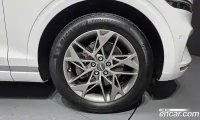 Genesis GV70 2022 2.5 Автомат в Москве № 614940, миниатюра 5