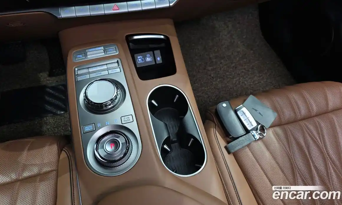 Genesis GV70 2022 2.5 Автомат в Москве № 614940, фото 9