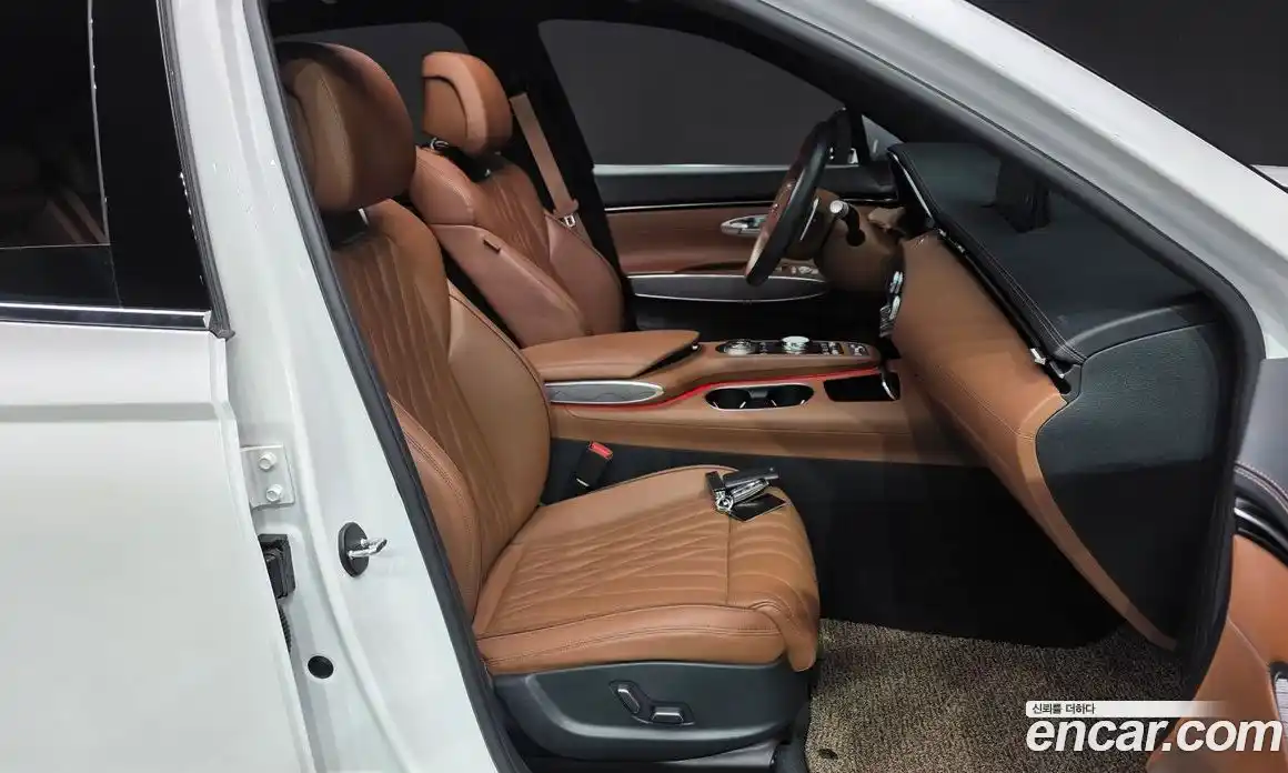 Genesis GV70 2022 2.5 Автомат в Москве № 614940, фото 10