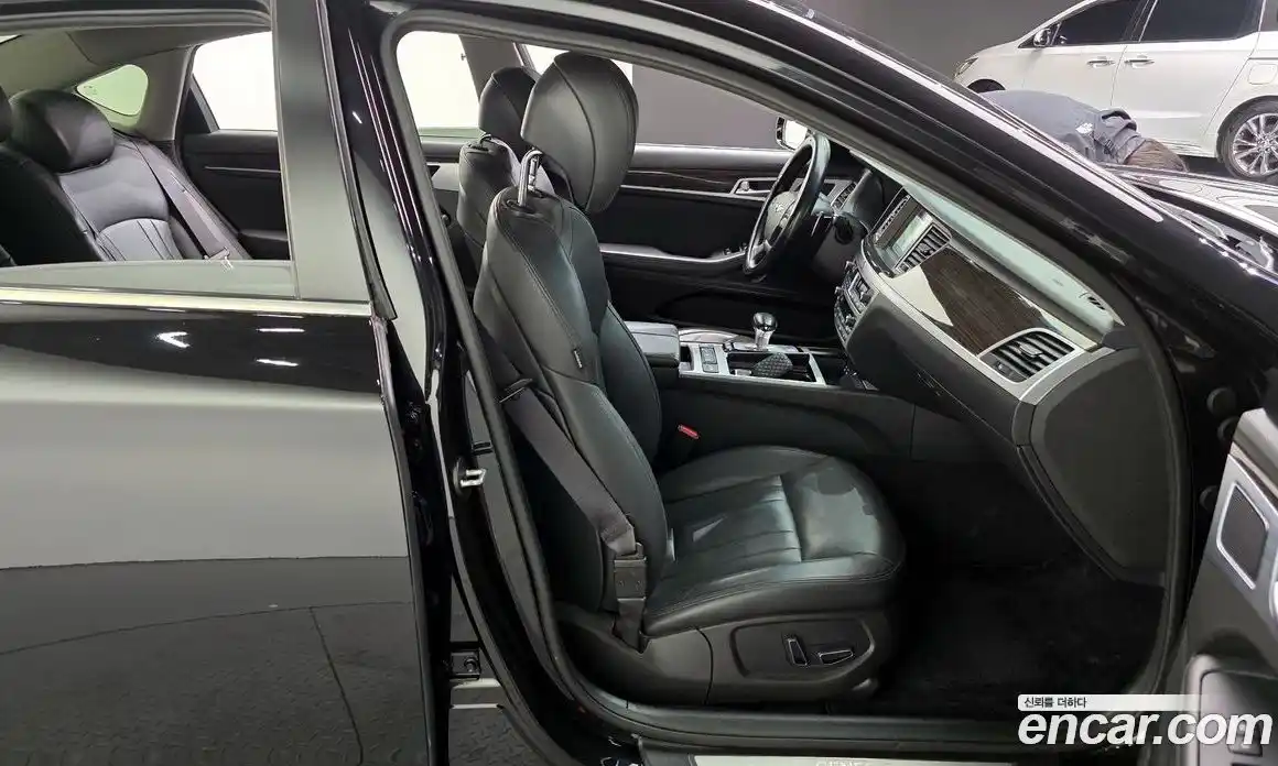 Genesis G80 2018 3.3 Автомат в Москве № 615210, фото 12