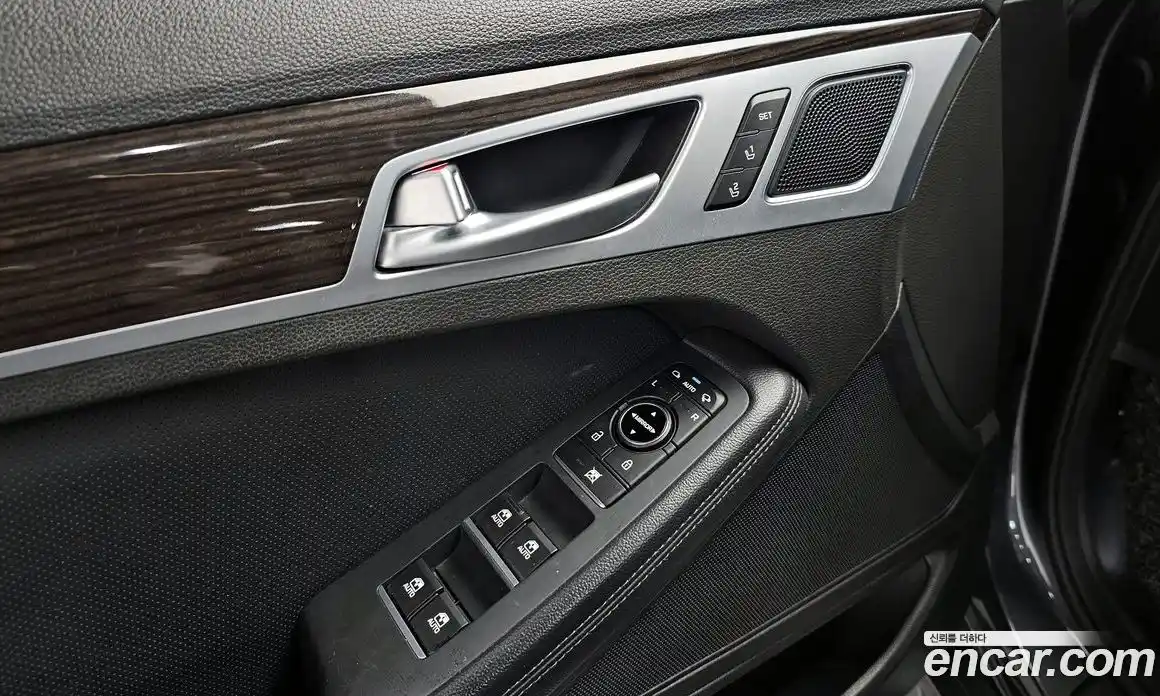 Genesis G80 2018 3.3 Автомат в Москве № 615700, фото 18