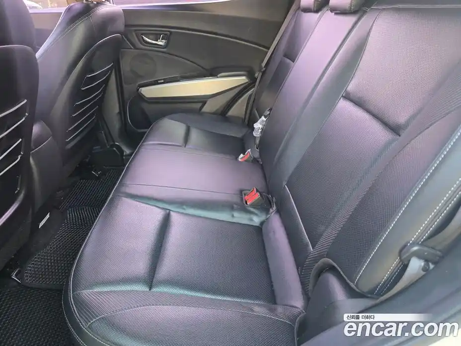 SsangYong TIBOLI 2016 1.6 Автомат в Москве № 616613, фото 15