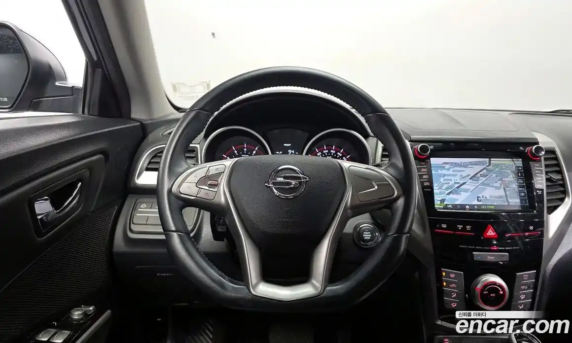 SsangYong TIBOLI 2016 1.6 Автомат в Москве № 616619, фото 13