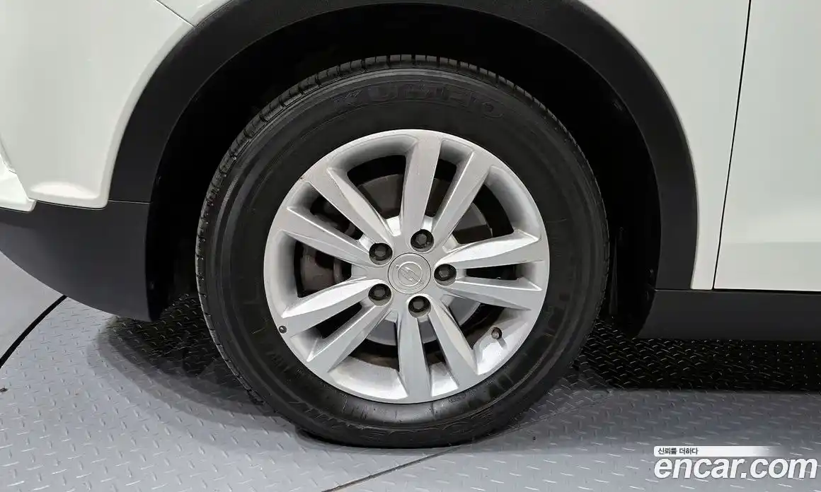 SsangYong TIBOLI 2016 1.6 Автомат в Москве № 616994, фото 5