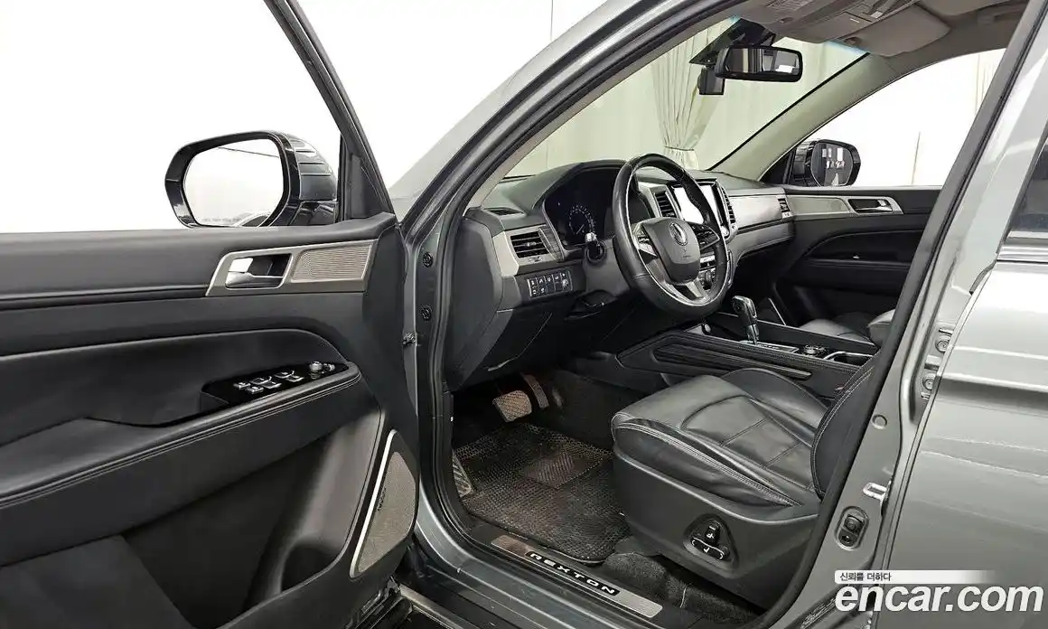 SsangYong Rexton 2018 2.2 Автомат в Москве № 617014, фото 10