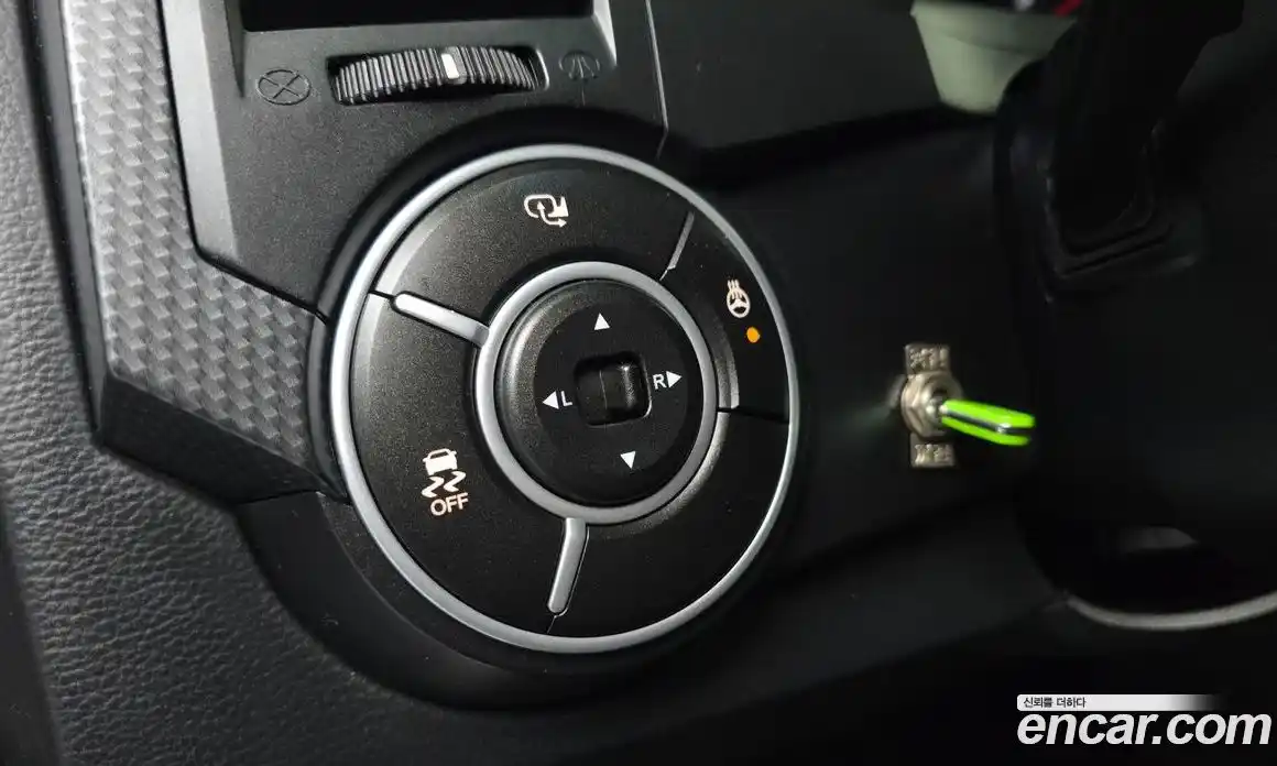 SsangYong Korando 2015 2.0 Автомат в Москве № 617178, фото 18