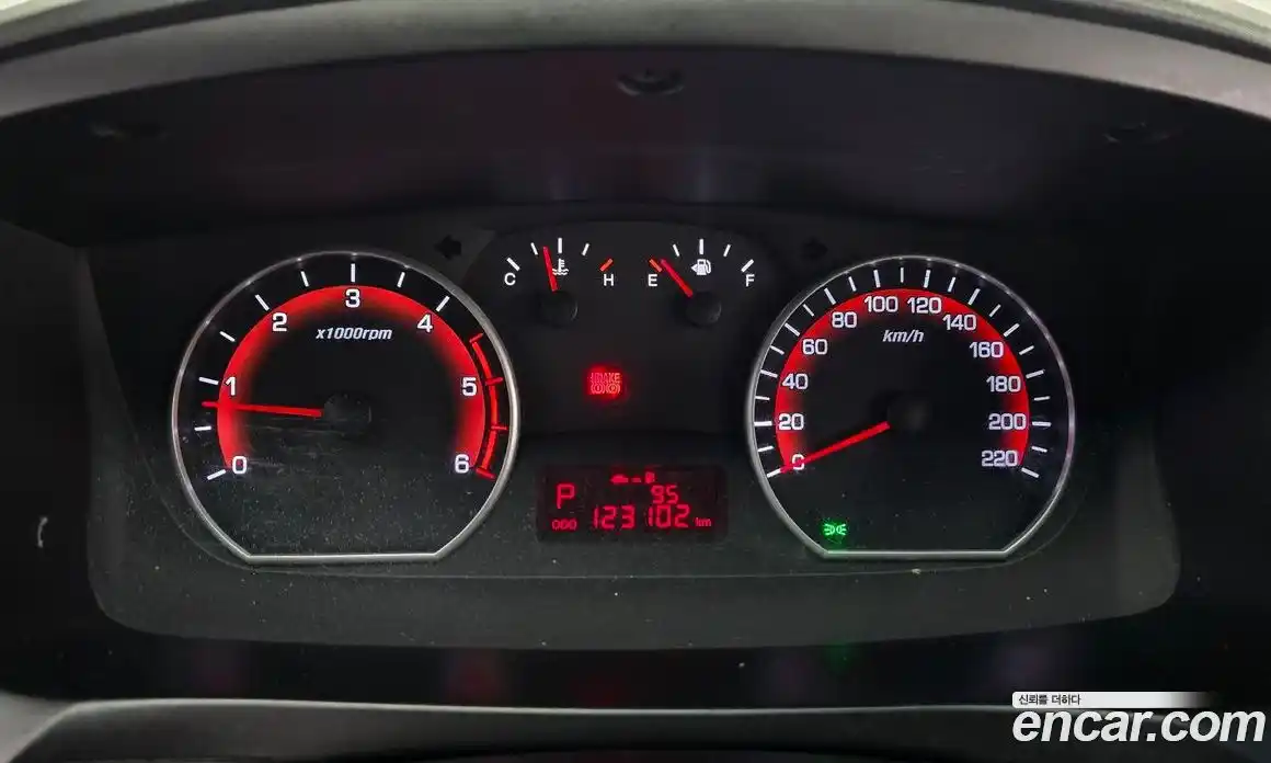 SsangYong Korando 2015 2.0 Автомат в Москве № 617178, фото 8