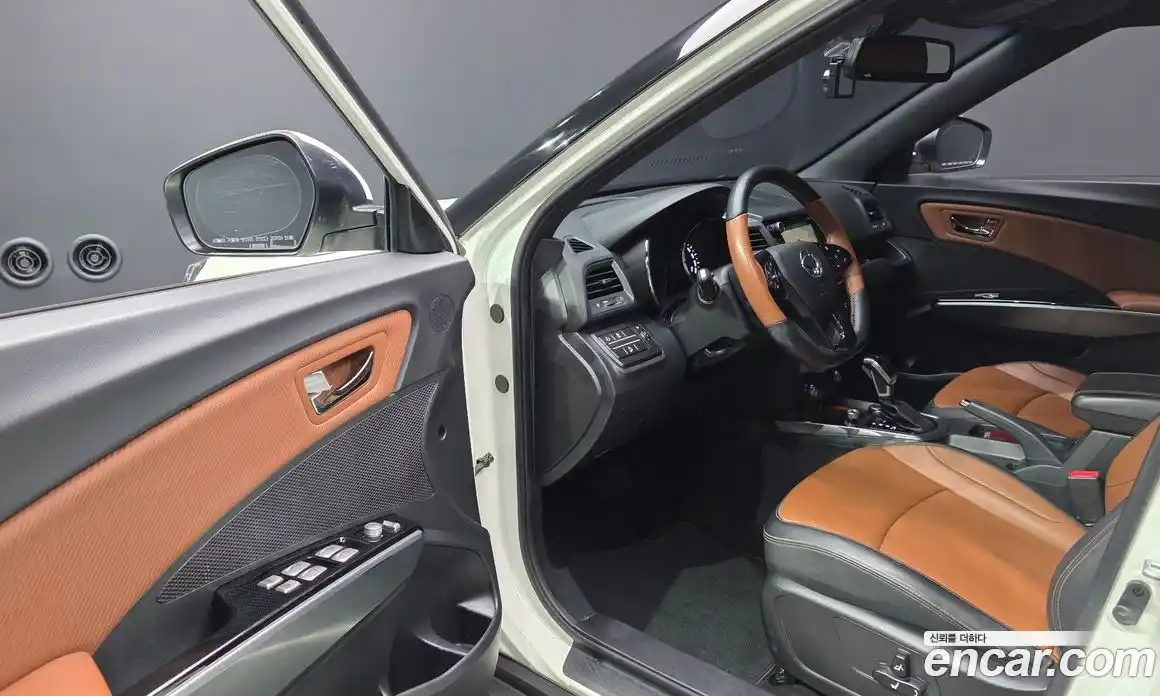 SsangYong TIBOLI 2019 1.6 Автомат в Москве № 617450, фото 11