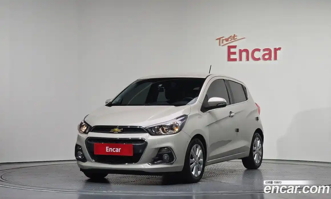Chevrolet Spark 2016 1.0 Автомат в Москве № 618418, фото 1