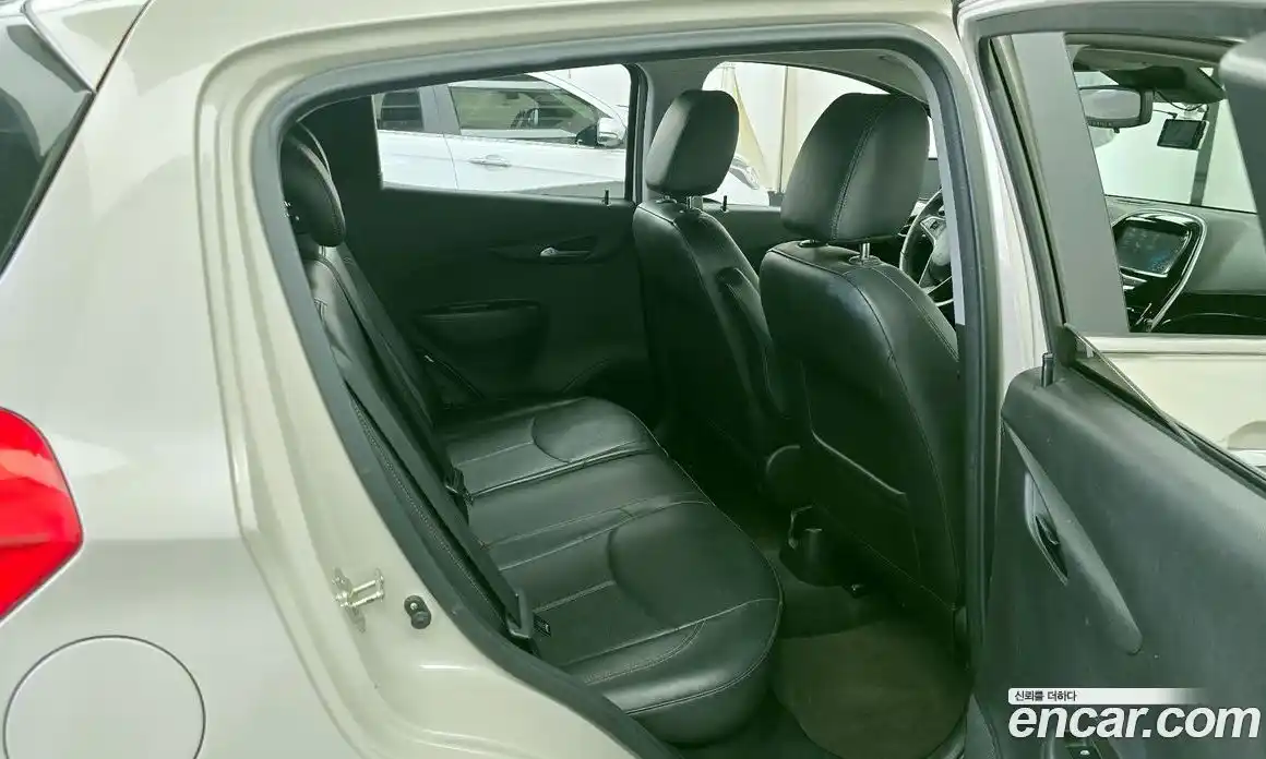 Chevrolet Spark 2016 1.0 Автомат в Москве № 618418, фото 12