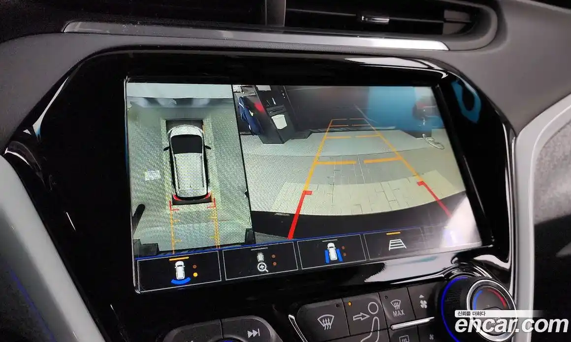 Chevrolet Bolt EV 2021 0.2 Автомат в Москве № 618645, фото 15