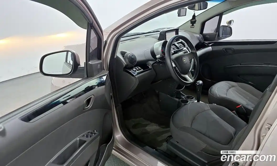 Chevrolet Spark 2012 1.0 Автомат в Москве № 618705, фото 10