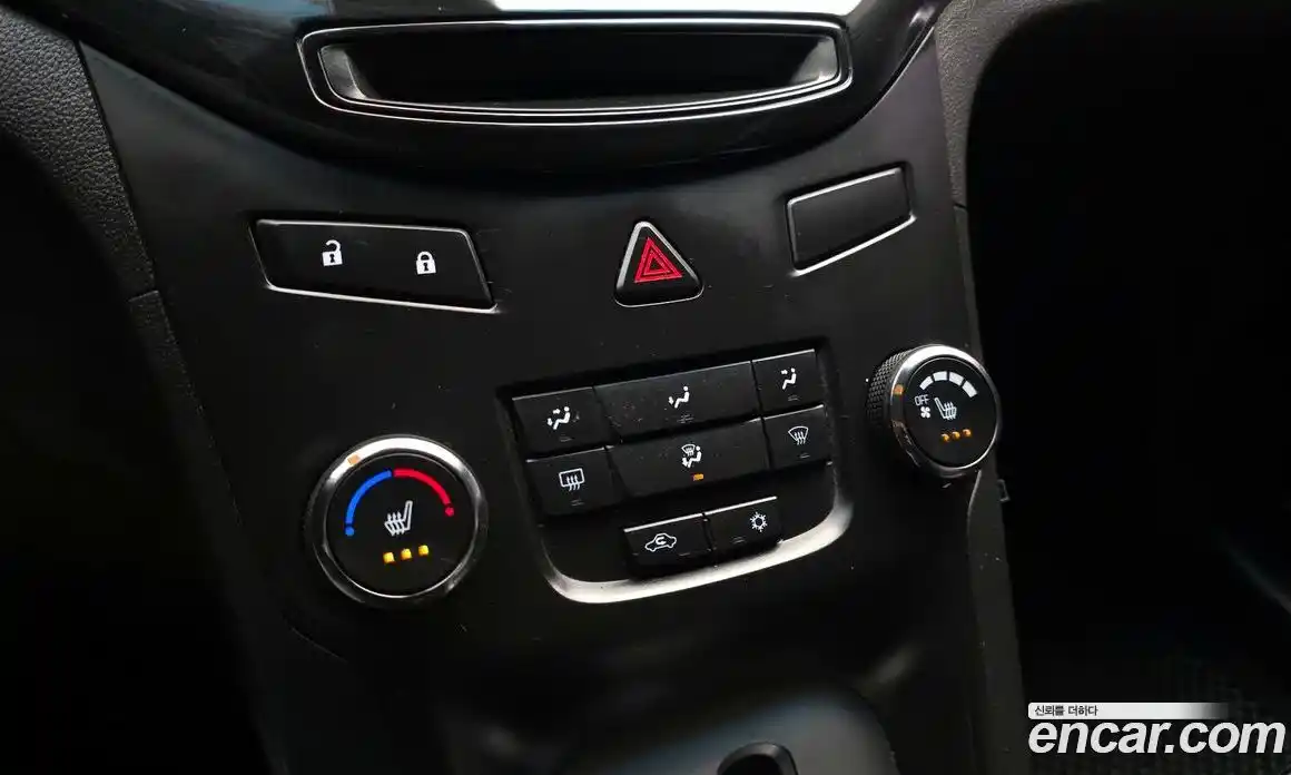 Chevrolet Orlando 2012 2.0 Автомат в Москве № 618775, фото 16