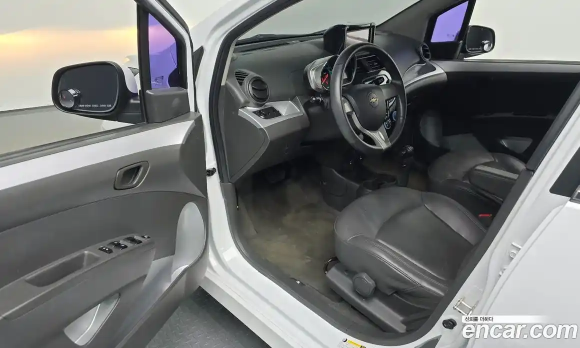 Chevrolet Spark 2014 1.0 Автомат в Москве № 618855, фото 11