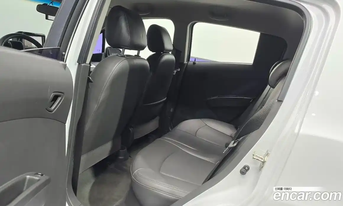 Chevrolet Spark 2014 1.0 Автомат в Москве № 618855, фото 12