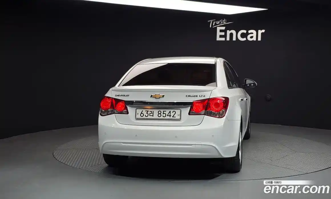Chevrolet Cruze 2013 1.8 Автомат в Москве № 618893, фото 4