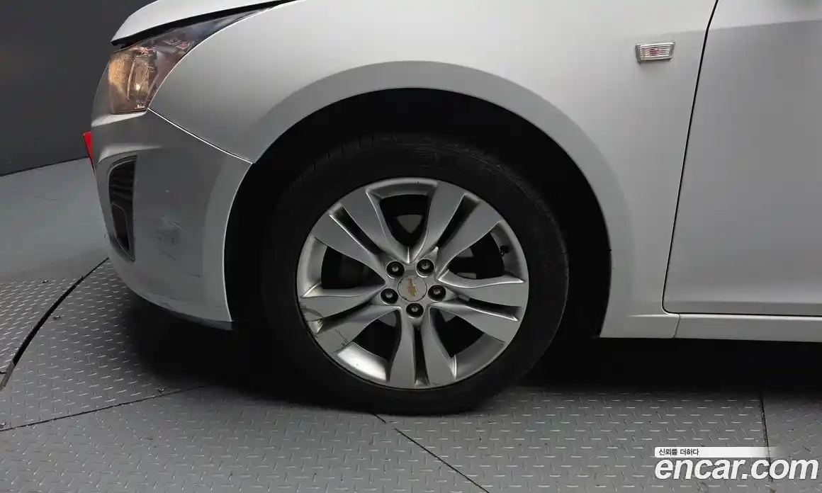 Chevrolet Cruze 2013 1.8 Автомат в Москве № 618893, фото 5