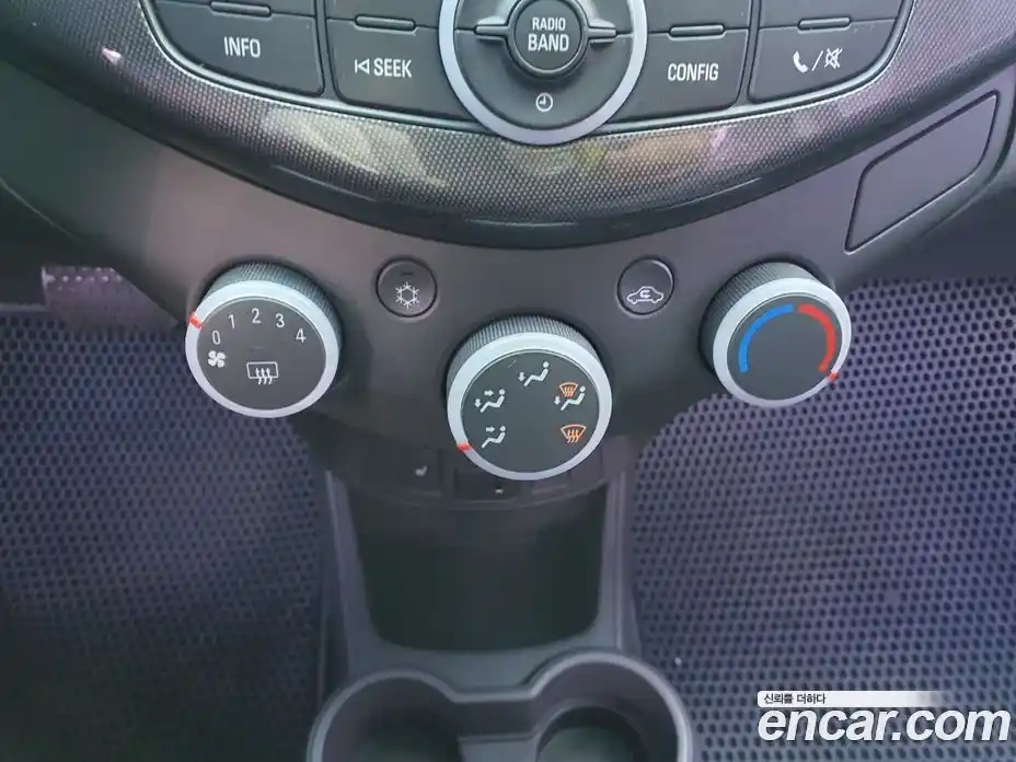 Chevrolet Spark 2013 1.0 Автомат в Москве № 618948, фото 17