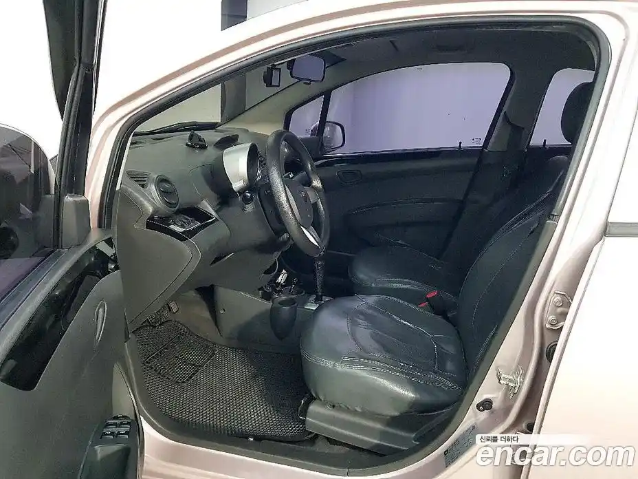 Chevrolet Spark 2012 1.0 Автомат в Москве № 619402, фото 8