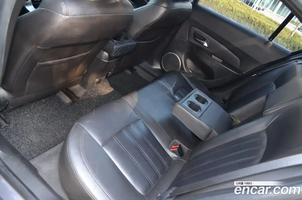 Chevrolet Cruze 2011 1.8 Автомат в Москве № 619478, фото 11