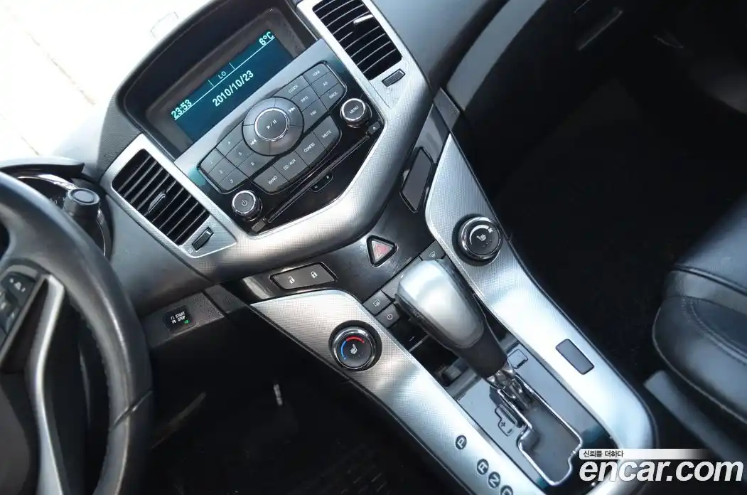 Chevrolet Cruze 2011 1.8 Автомат в Москве № 619478, фото 13