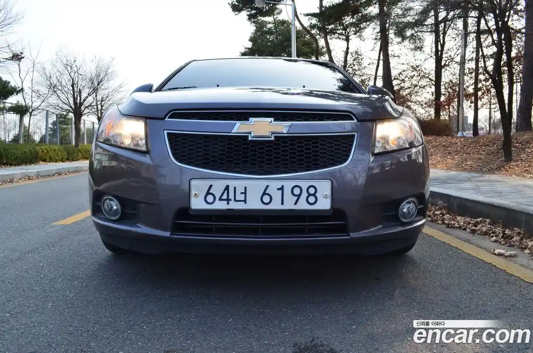 Chevrolet Cruze 2011 1.8 Автомат в Москве № 619478, фото 3