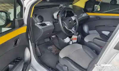 Chevrolet Spark 2014 1.0 Вариатор в Москве № 619505, миниатюра 3