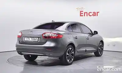 Renault SM3 2016 1.6 Автомат в Москве № 619724, миниатюра 2