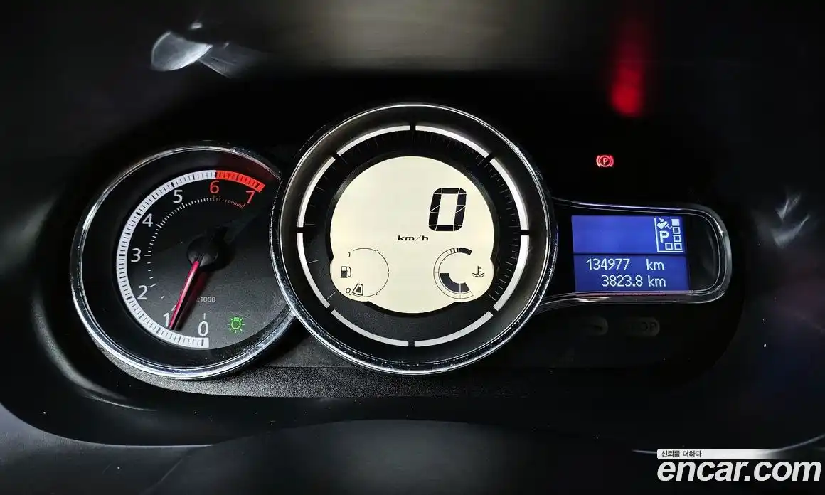 Renault SM3 2016 1.6 Автомат в Москве № 619724, фото 8