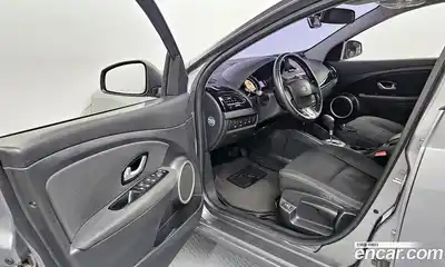 Renault SM3 2016 1.6 Автомат в Москве № 619724, миниатюра 10