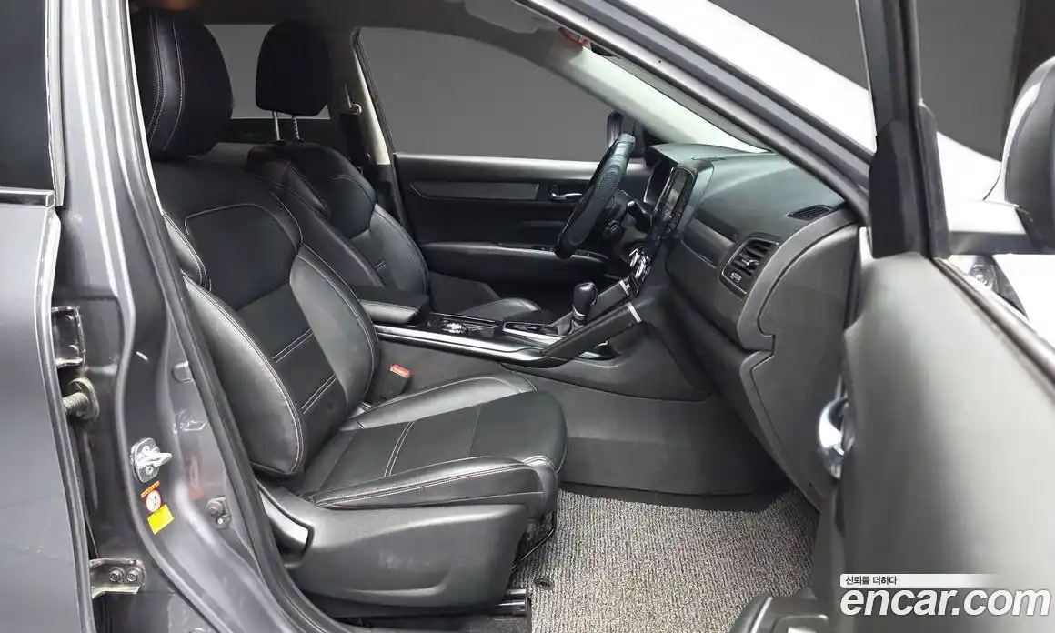 Renault QM6 2022 2.0 Автомат в Москве № 619960, фото 11