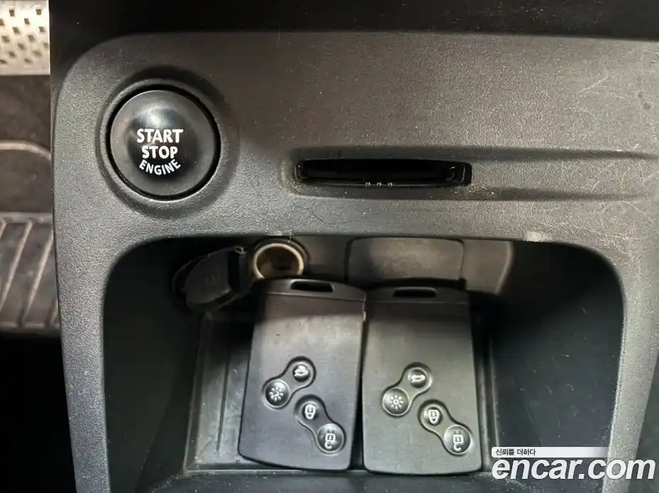 Renault QM3 2016 1.5 Автомат в Москве № 620037, фото 12