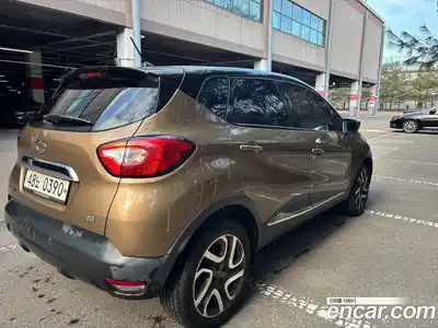 Renault QM3 2016 1.5 Автомат в Москве № 620037, миниатюра 4