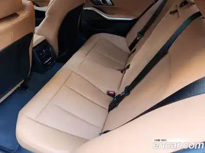 BMW 3-Series 2025 2.0 Автомат в Москве № 620393, миниатюра 9