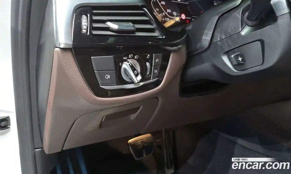 BMW 5-Series 2022 4.4 Автомат в Москве № 621592, фото 18