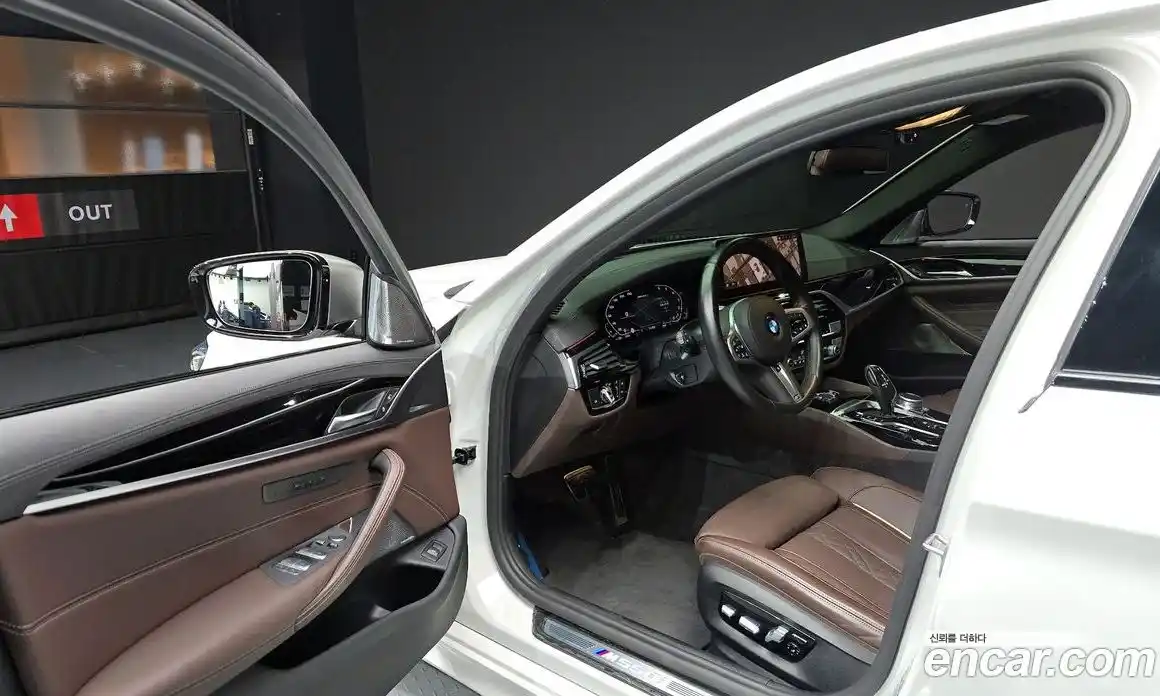 BMW 5-Series 2022 4.4 Автомат в Москве № 621592, фото 10