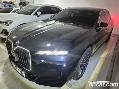 BMW 7-Series 2023 3.0 Автомат в Москве № 621920, миниатюра 2