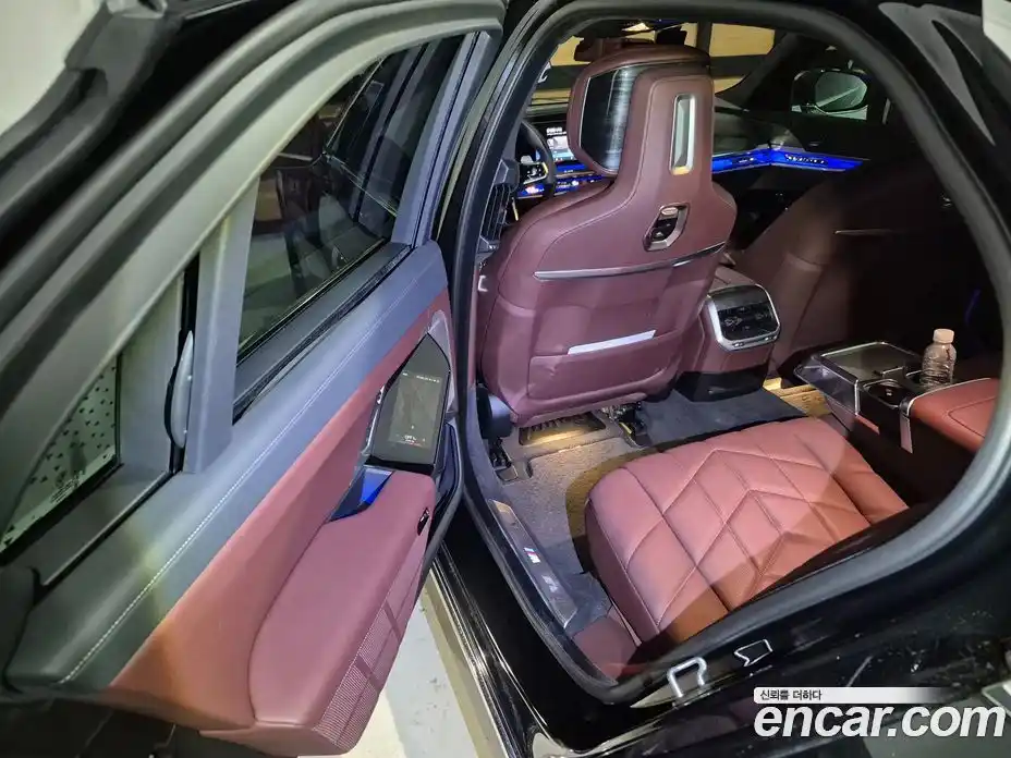 BMW 7-Series 2023 3.0 Автомат в Москве № 621920, фото 3