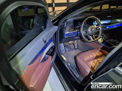 BMW 7-Series 2023 3.0 Автомат в Москве № 621920, миниатюра 4