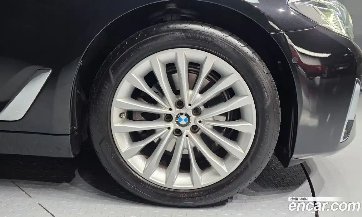 BMW 5-Series 2023 2.0 Автомат в Москве № 622062, фото 5