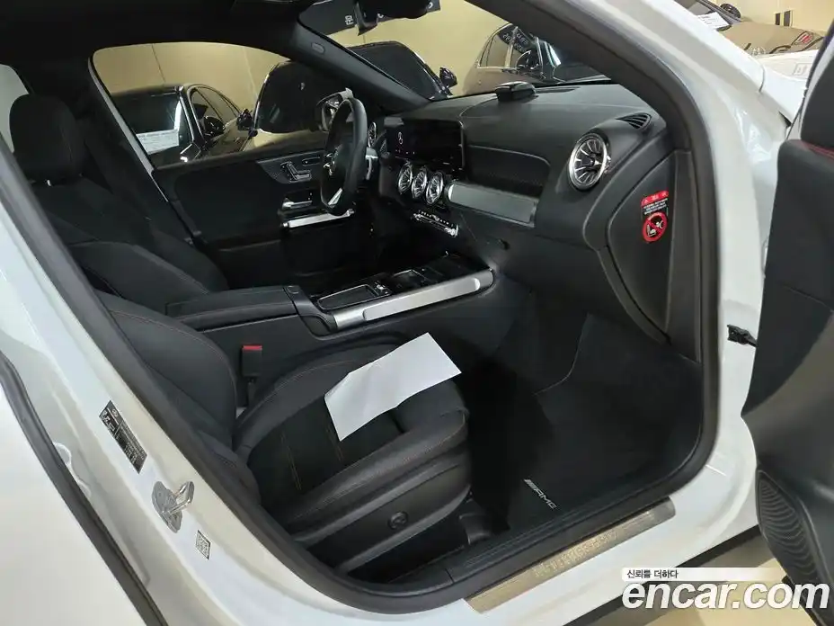 Mercedes-Benz GLB-Class 2025 2.0 Автомат в Москве № 622819, фото 12