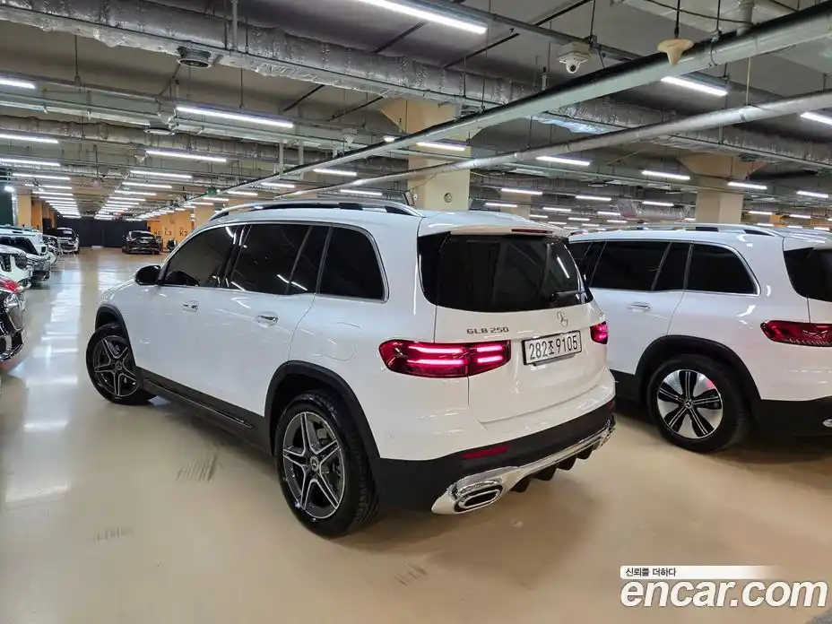 Mercedes-Benz GLB-Class 2025 2.0 Автомат в Москве № 622819, фото 7