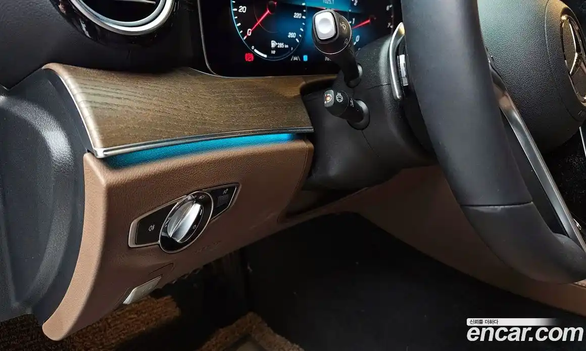 Mercedes-Benz E-Class 2022 2.0 Автомат в Москве № 622866, фото 16