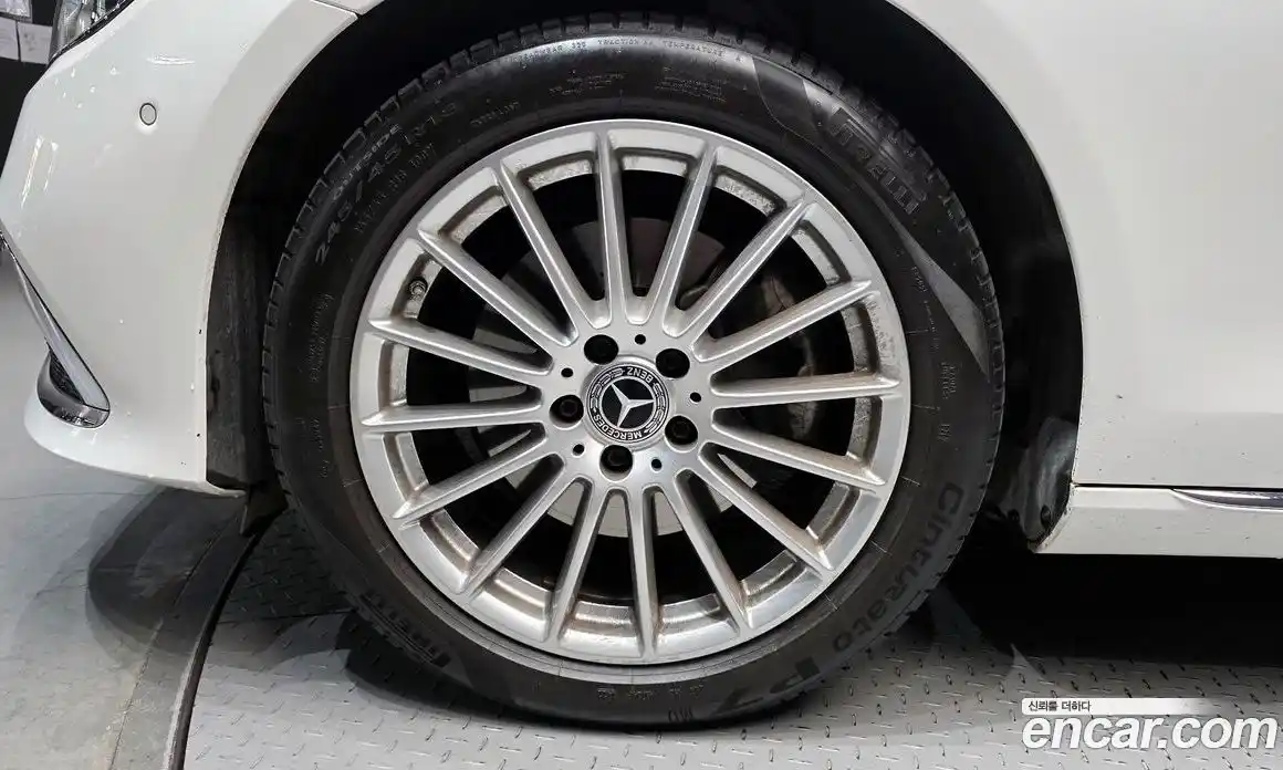 Mercedes-Benz E-Class 2022 2.0 Автомат в Москве № 622866, фото 5