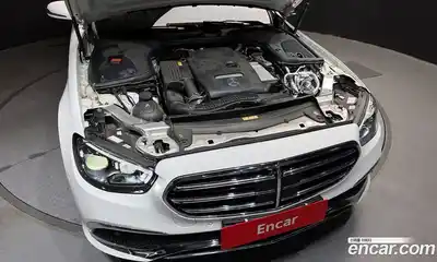 Mercedes-Benz E-Class 2022 2.0 Автомат в Москве № 622866, миниатюра 6